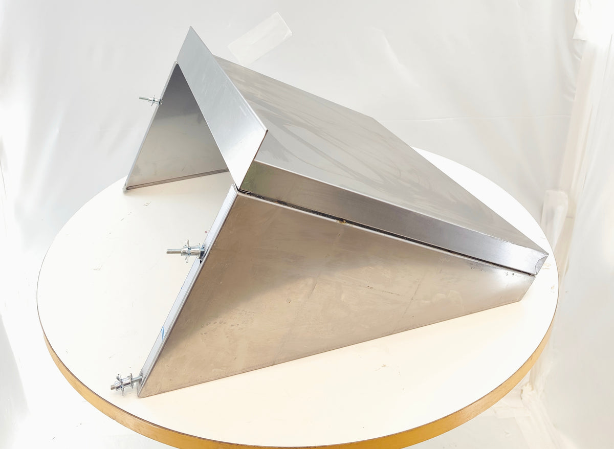 Étagère murale inox 60 x 50 cm sur consoles – Bon état