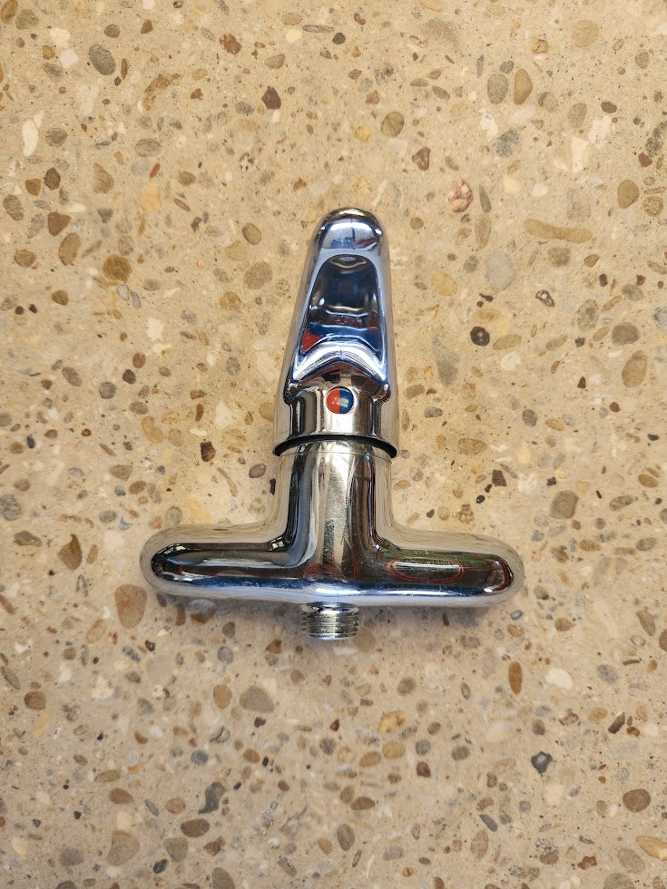 Robinet / Mitigeur chromé – Très bon état