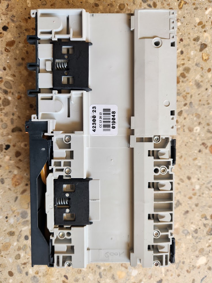 Disjoncteur différentiel réglable 4P 100A courbe D Schneider NG125N + Vigi NG125 – Bon état