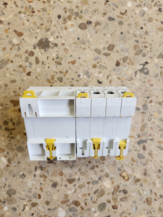 Disjoncteur différentiel Schneider Electric iC60N C63 + module Vigi iC60 – 300 mA