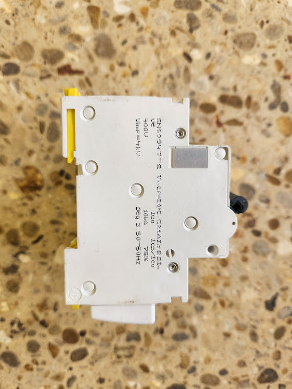 Disjoncteur différentiel Schneider Electric DT40N C25 + Vigi DT40 – 300 mA