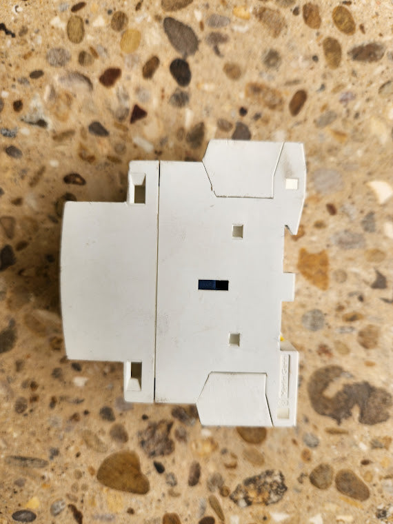 Contacteur modulaire Schneider Electric ICT – 25A / 400V