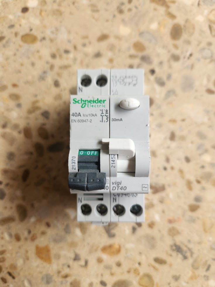 Disjoncteur différentiel Schneider Electric Vigi DT40 – 40A / 30mA