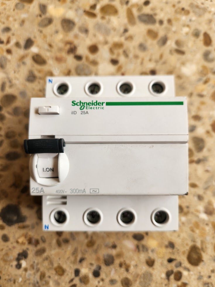 Interrupteur différentiel Schneider Electric iID – 25A / 30 mA