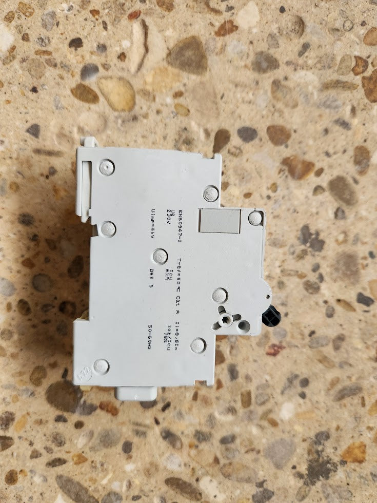 Disjoncteur différentiel Merlin Gerin DT40 Vigi C16 - 30mA