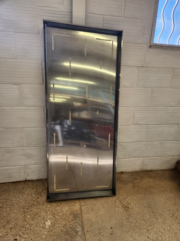 Plan de travail en INOX – 161 × 70 cm – Très bon état