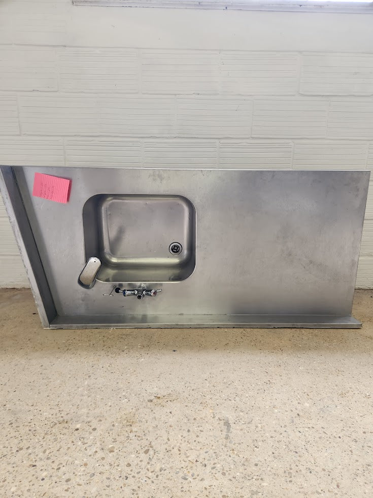 Plan de travail en INOX avec évier – 157 cm × 70cm – Très bon état