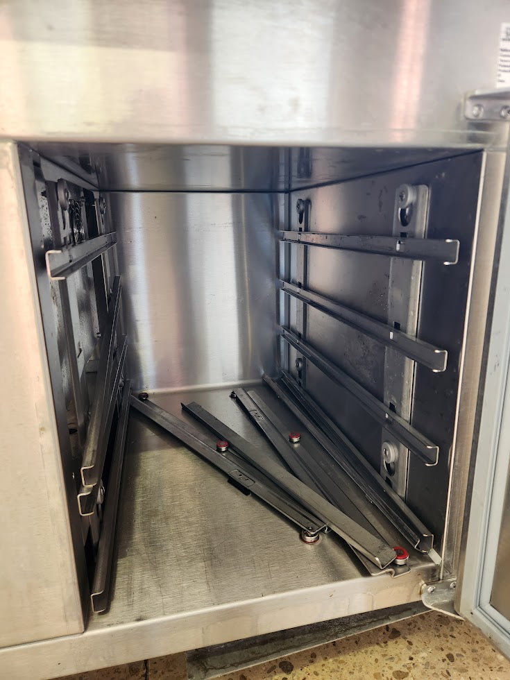 Meuble réfrigéré inox sur roulettes – régulation Dixell – Vauconsant CBO00840B – 2019