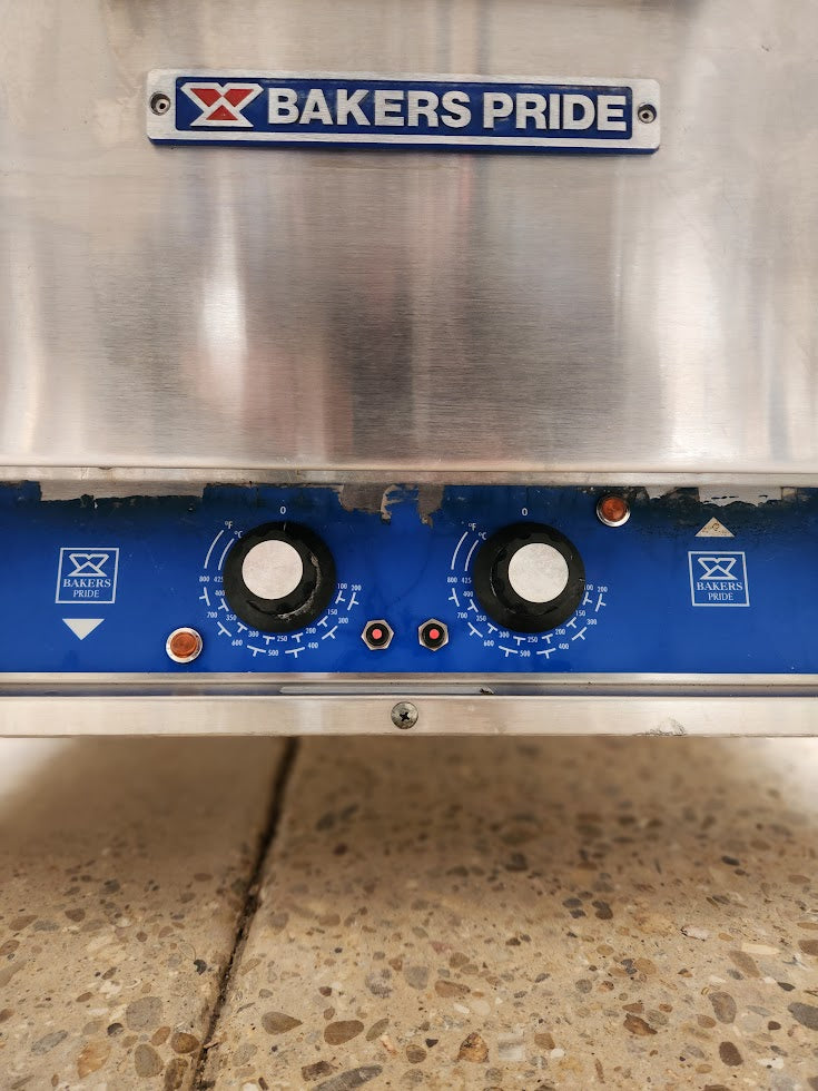 Four professionnel Bakers Pride double tiroir – 4 compartiments – électrique