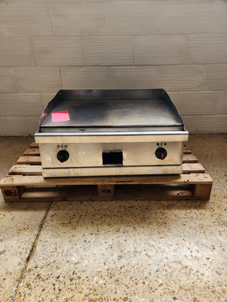 Plancha professionnelle Rosinox BE74TLL – 9,5 kW – Bon état