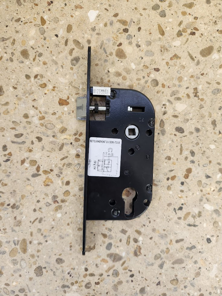Serrure encastrable / boîtier de serrure – Très bon état