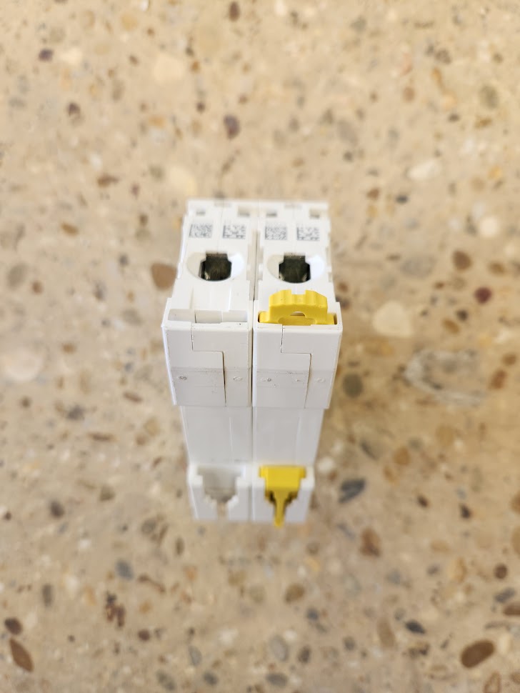 Disjoncteur Schneider Electric Acti9 iC60N C2A