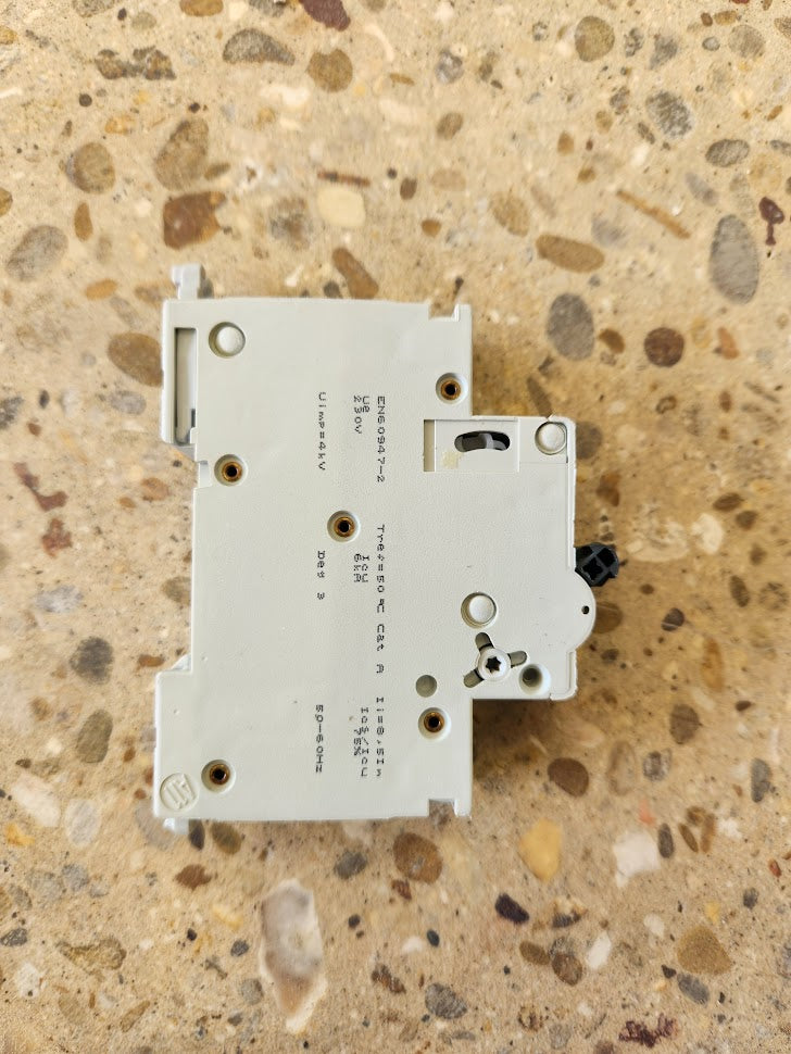 Disjoncteur Schneider Electric DT40N C32 – 32A – 1P+N