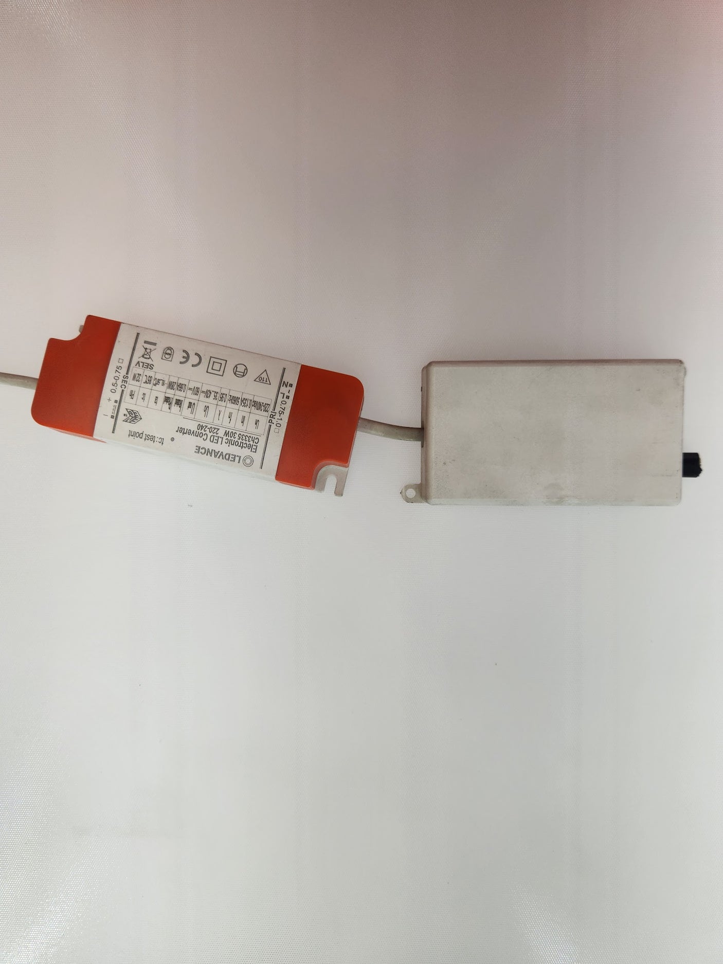 Panneau LED encastrable LEDVANCE – 30W – 4000K – Excellent éclairage - Très bon état