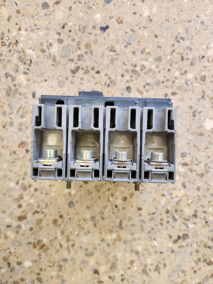 Disjoncteur industriel Merlin Gerin Compact NS160H – 160A – 4P