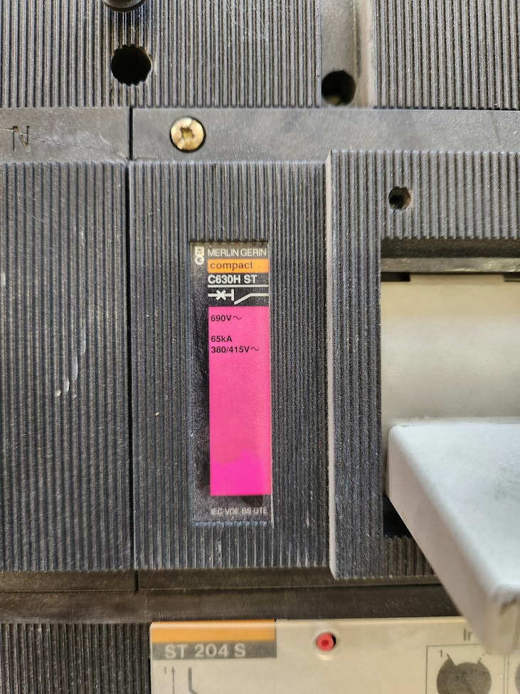 Disjoncteur industriel Merlin Gerin Compact C630H – 630A – 4P