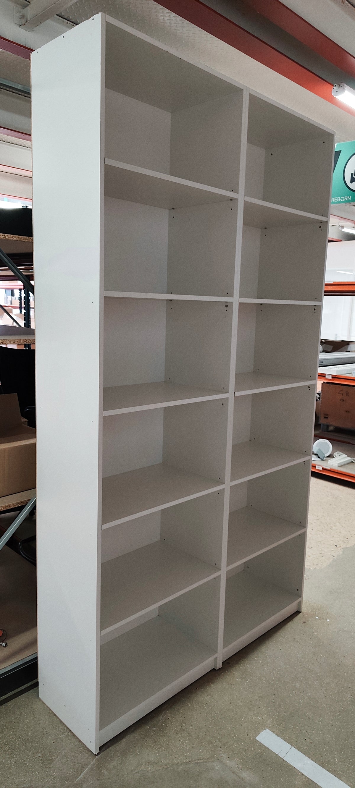 Grande bibliothèque / étagère blanche 2 colonnes 250 x 141 cm – 12 cases – Bon état