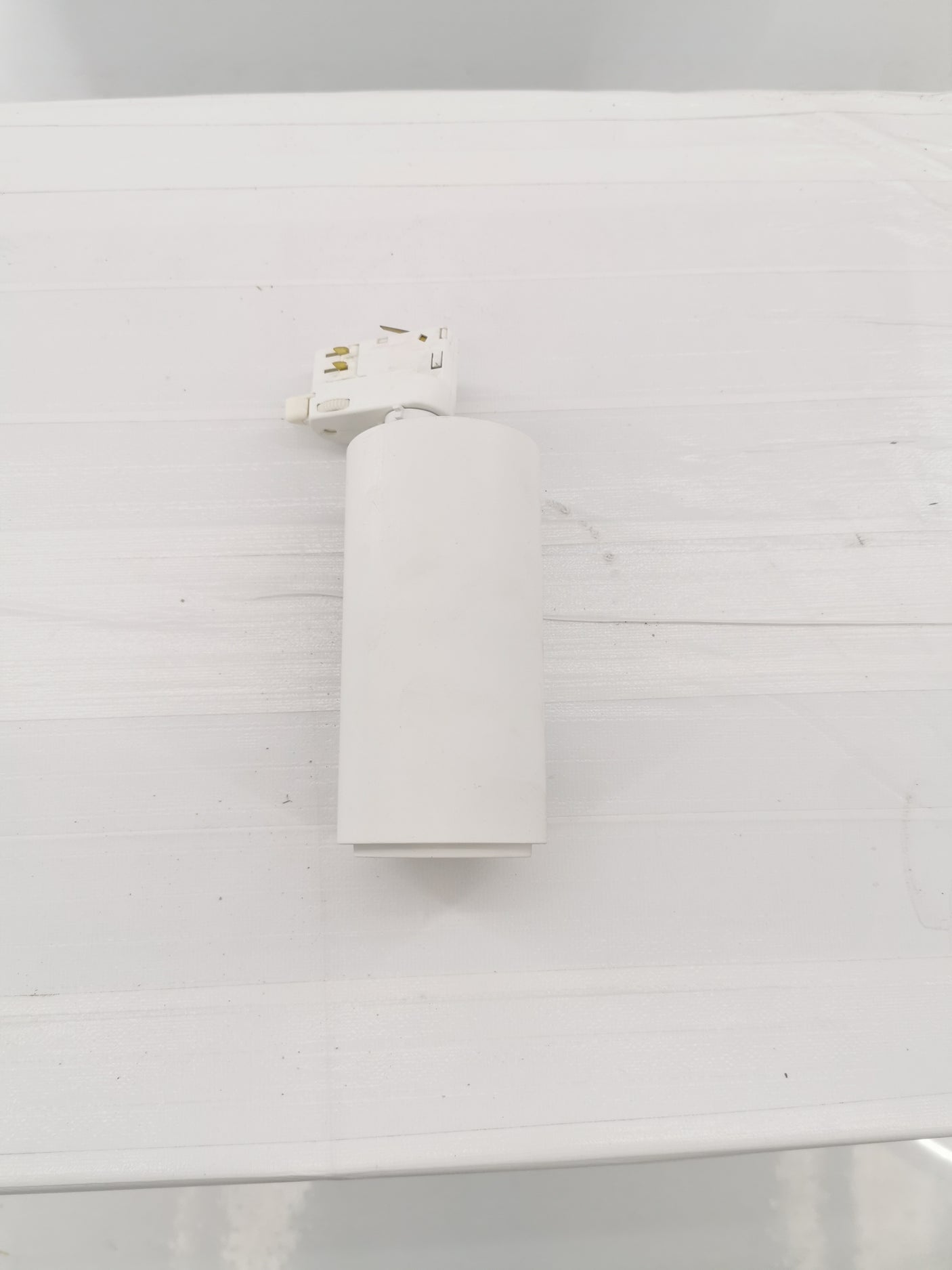 Spot LED sur rail – Blanc – Orientable - Très bon état