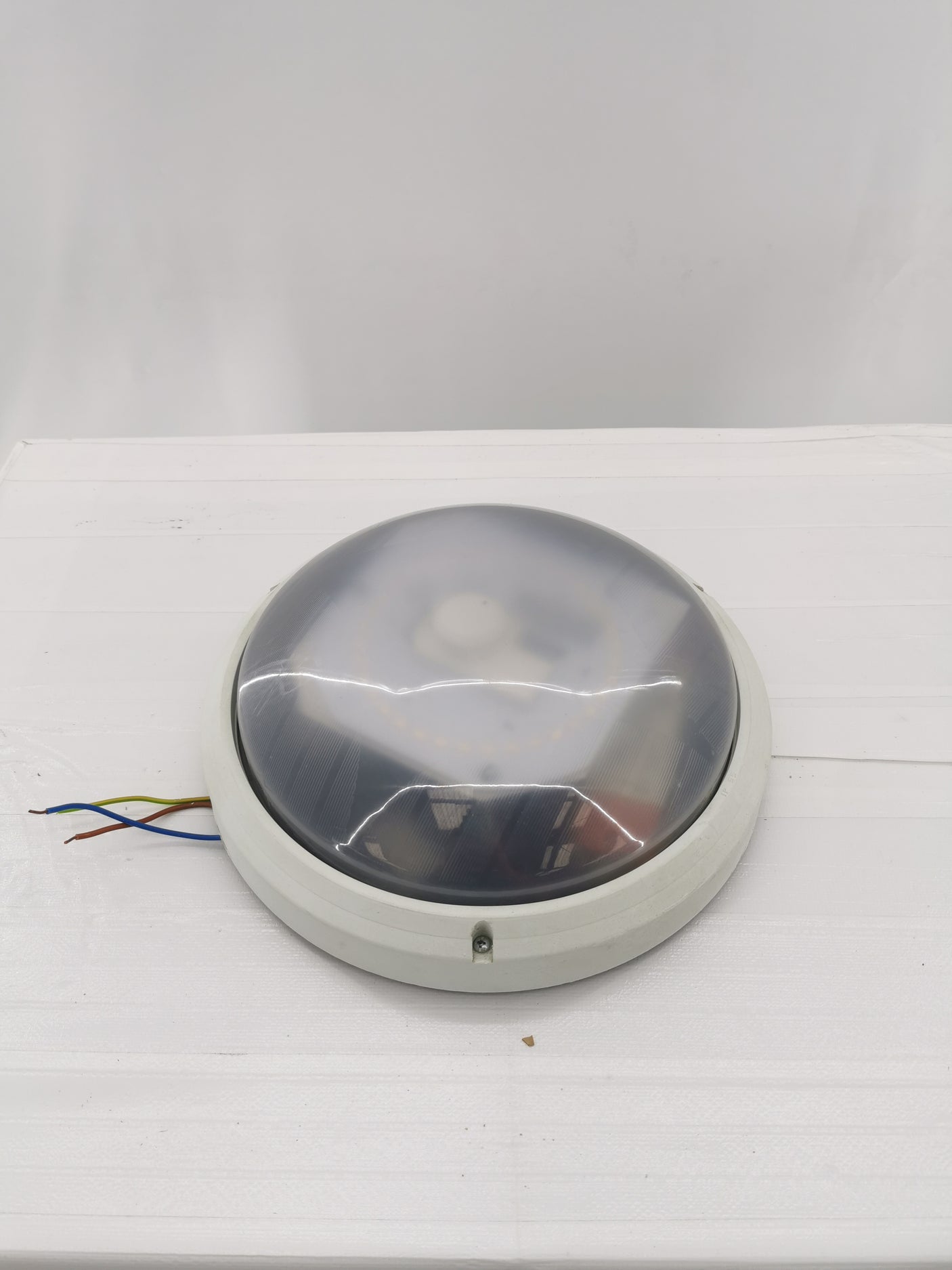 Hublot LED – Rond – Étanche – Blanc – Avec diffuseur opale - Très Bon état