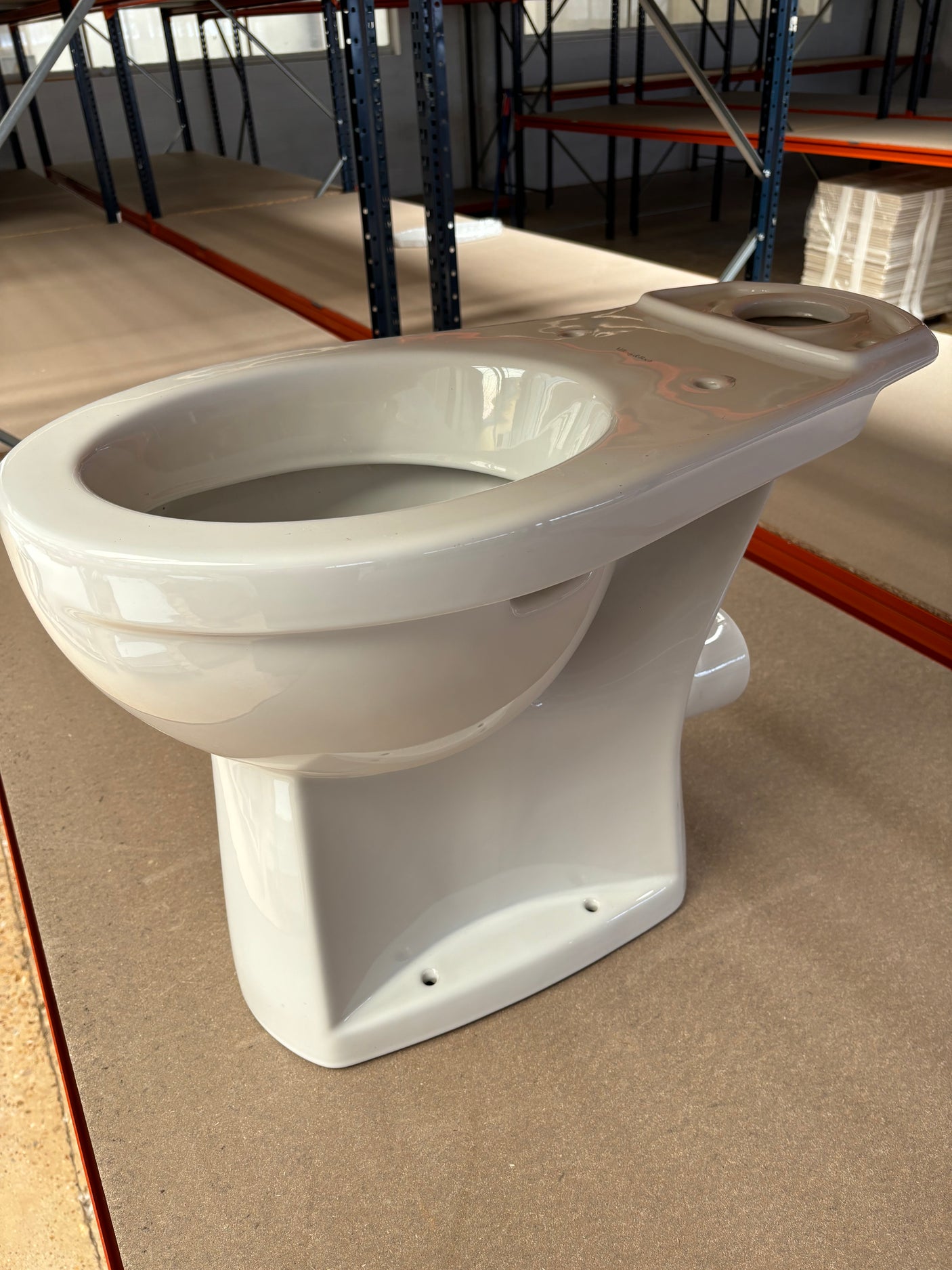 WC PMR VILLEROY ET BOCH en céramique - Neuf