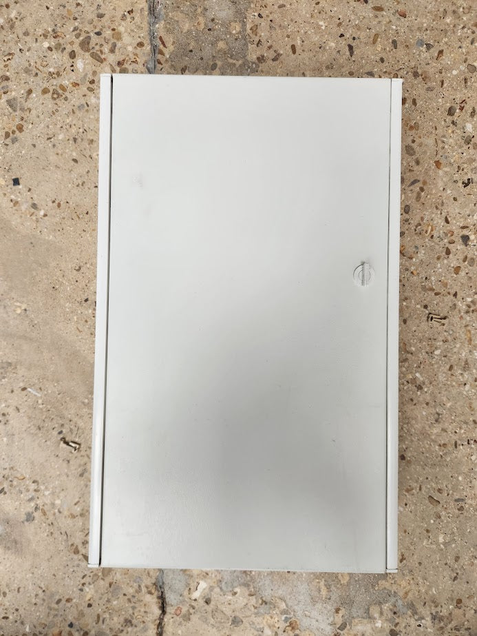 Coffret électrique LEGRAND en acier