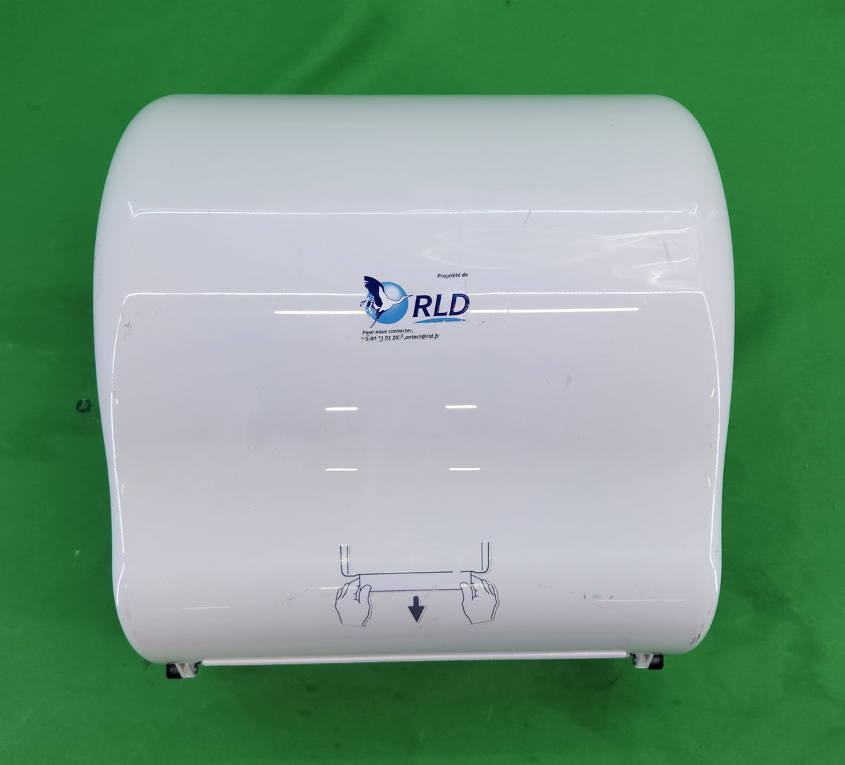Distributeur d’essuie-mains en rouleau à coupe automatique – capot blanc et fumé – Bon état