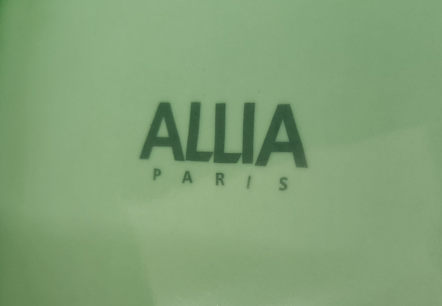 Lavabo suspendu moderne de la marque Allia - Très bon état