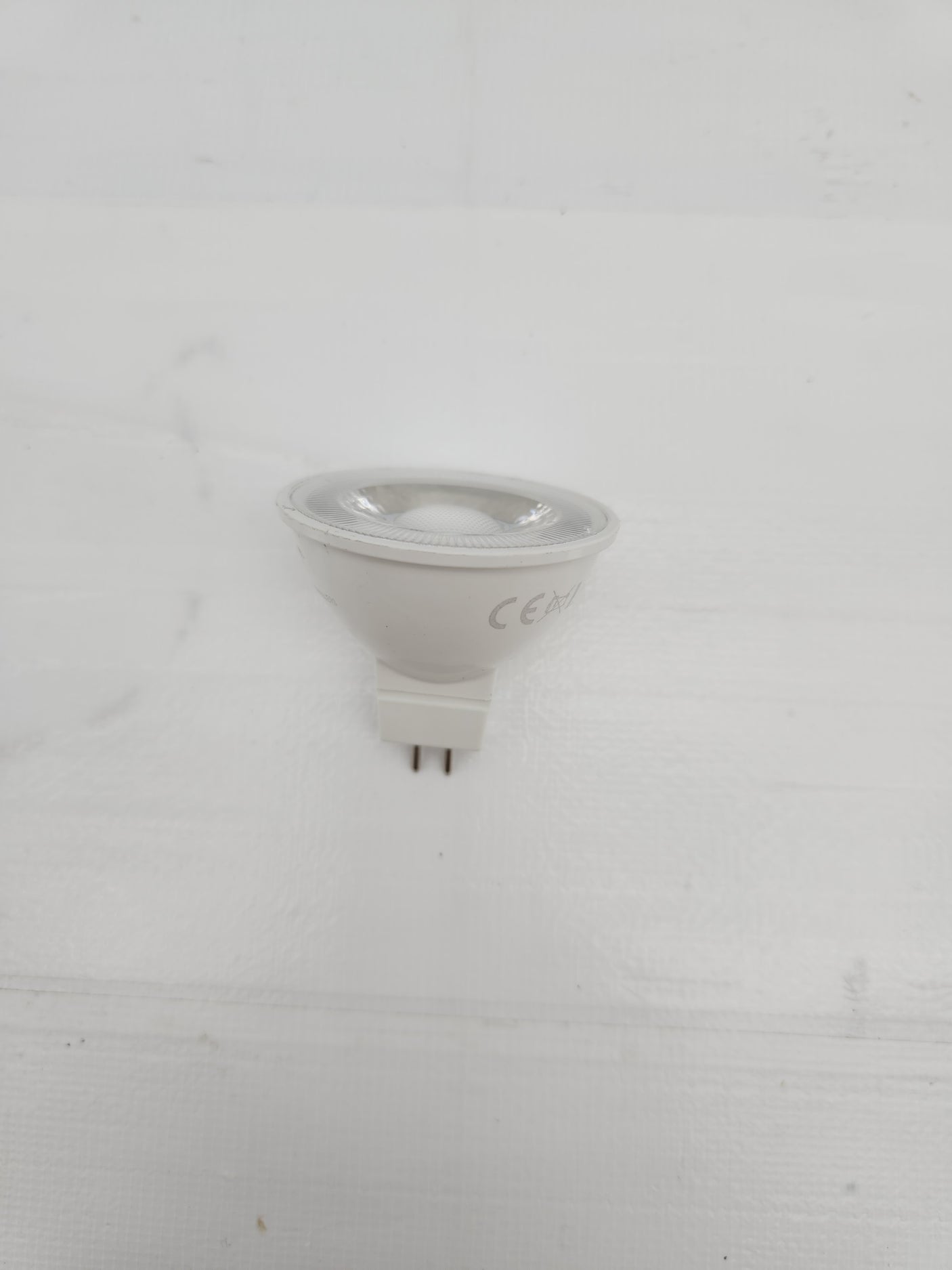 Ampoule LED spot GU5.3 / MR16 – Très bon état
