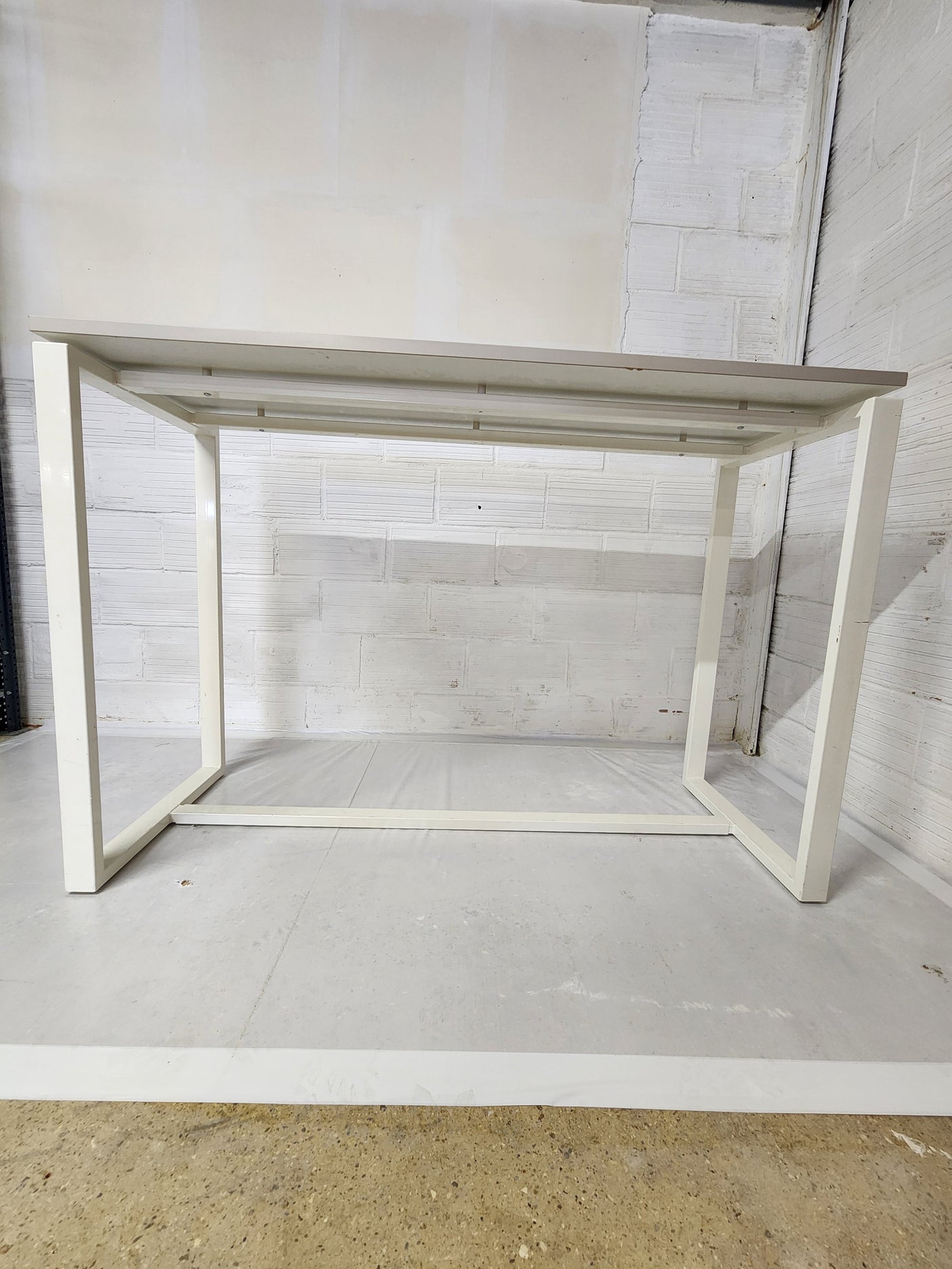 Table haute / mange-debout industriel 160 x 60 cm