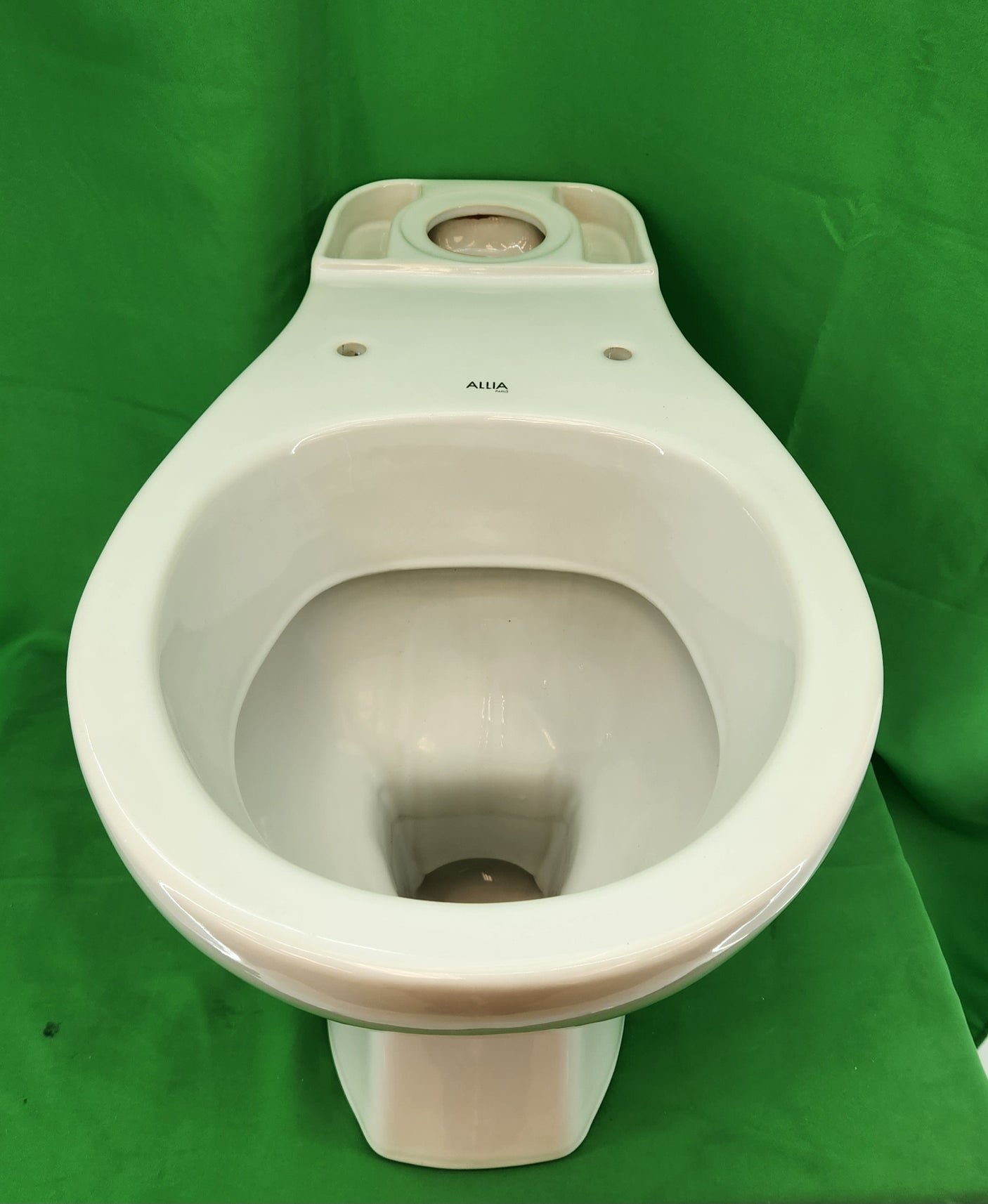 WC au sol ALLIA – céramique blanche, bon état