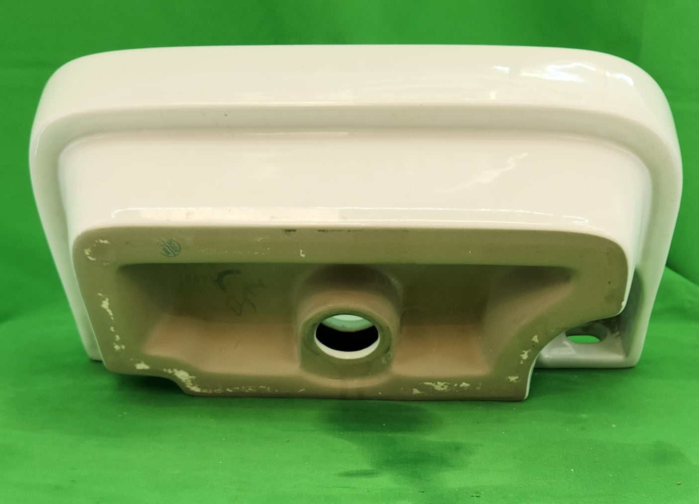 Lavabo suspendu compact – Alterna – Bon état