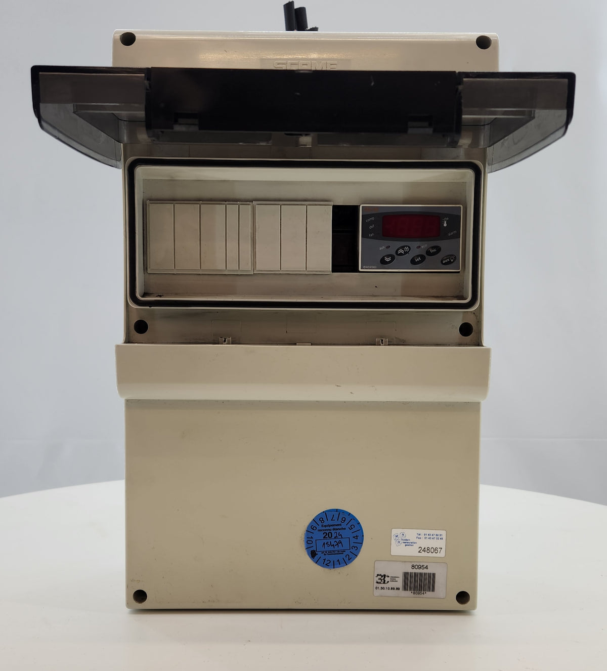Coffret de commande électrique avec régulateur électronique de température – boîtier Scame étanche, porte transparente – Bon état