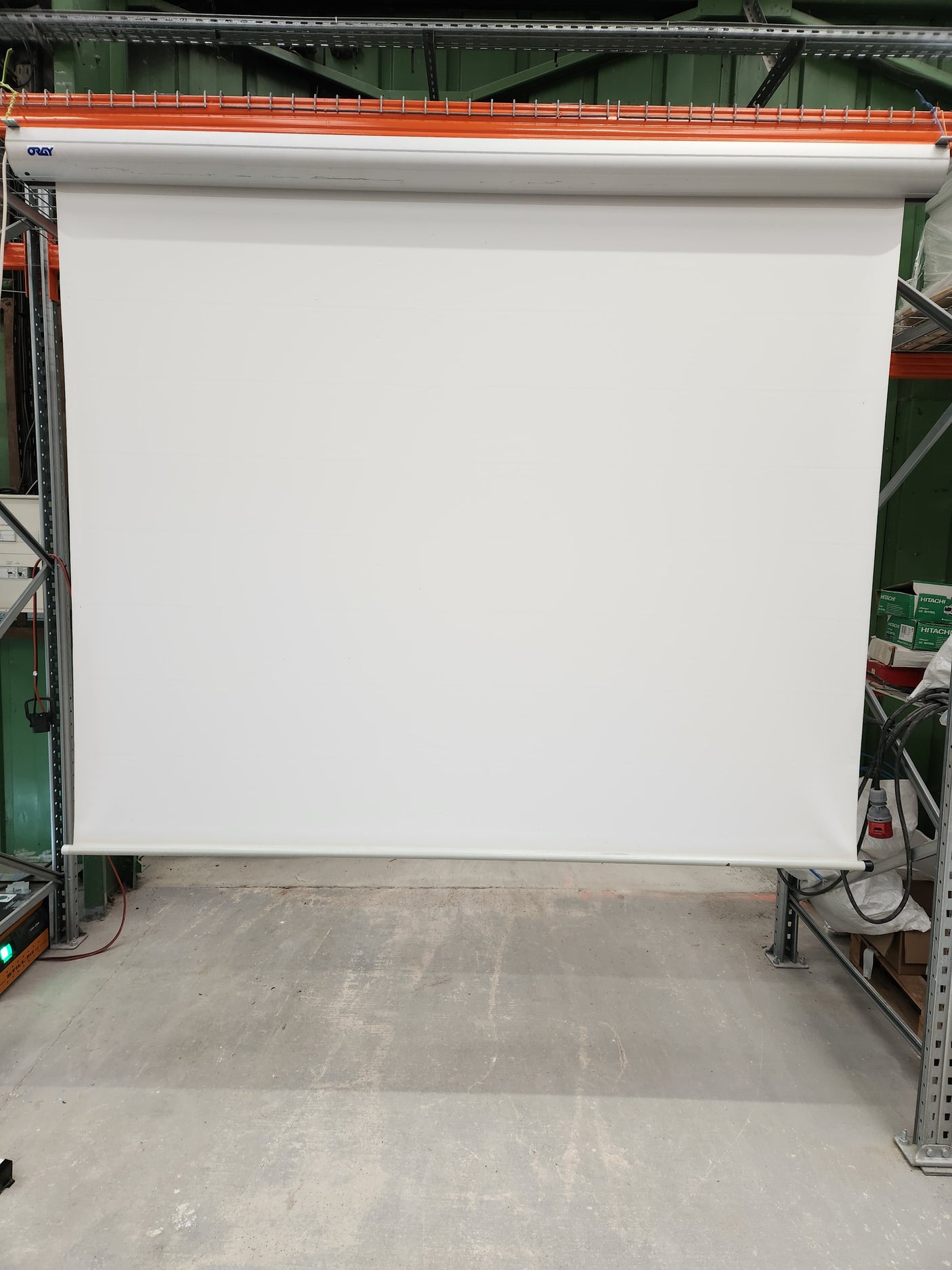 Écran de projection motorisé ORAY grand format