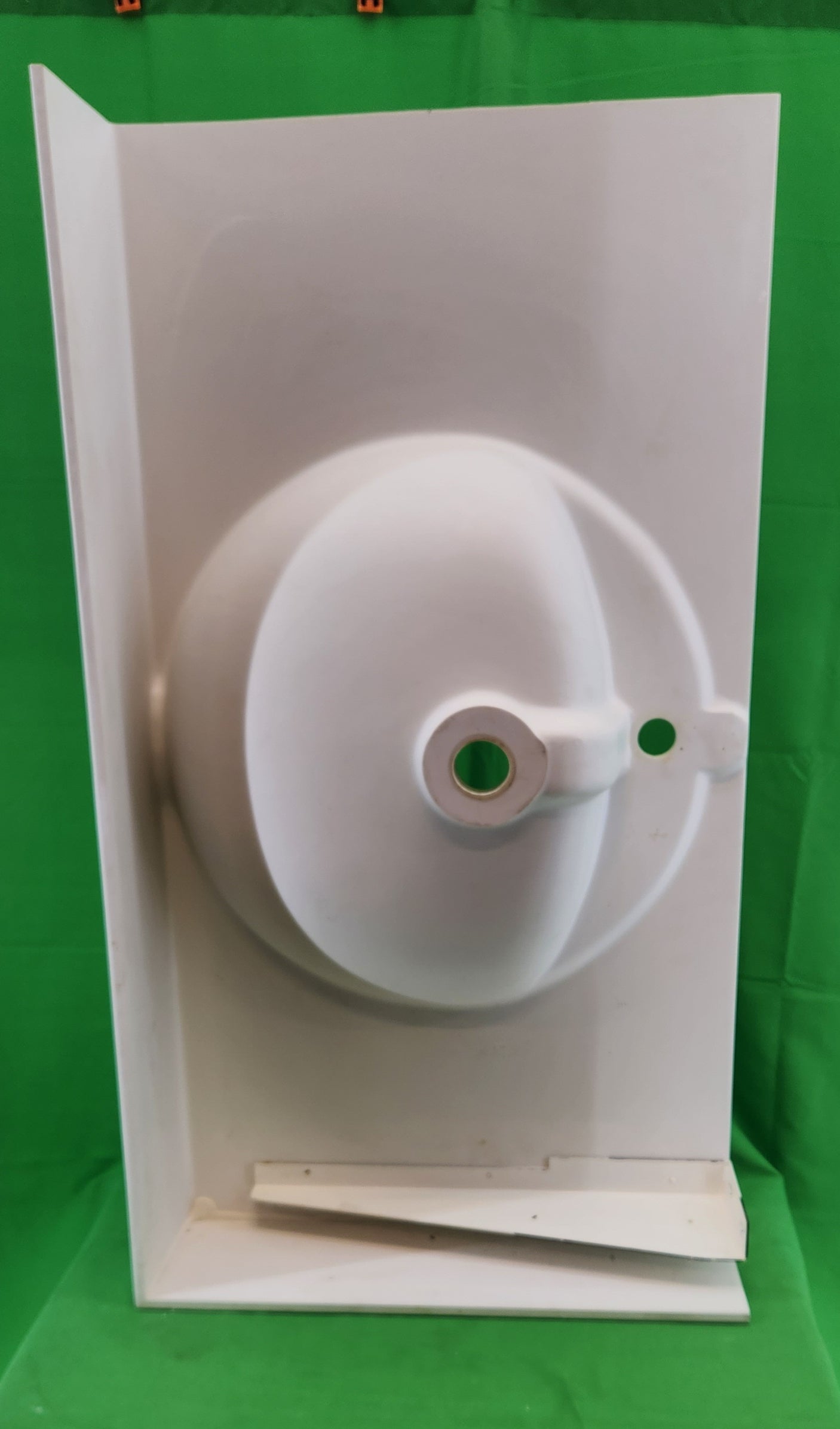 Lavabo suspendu design – Varicor – Bon état