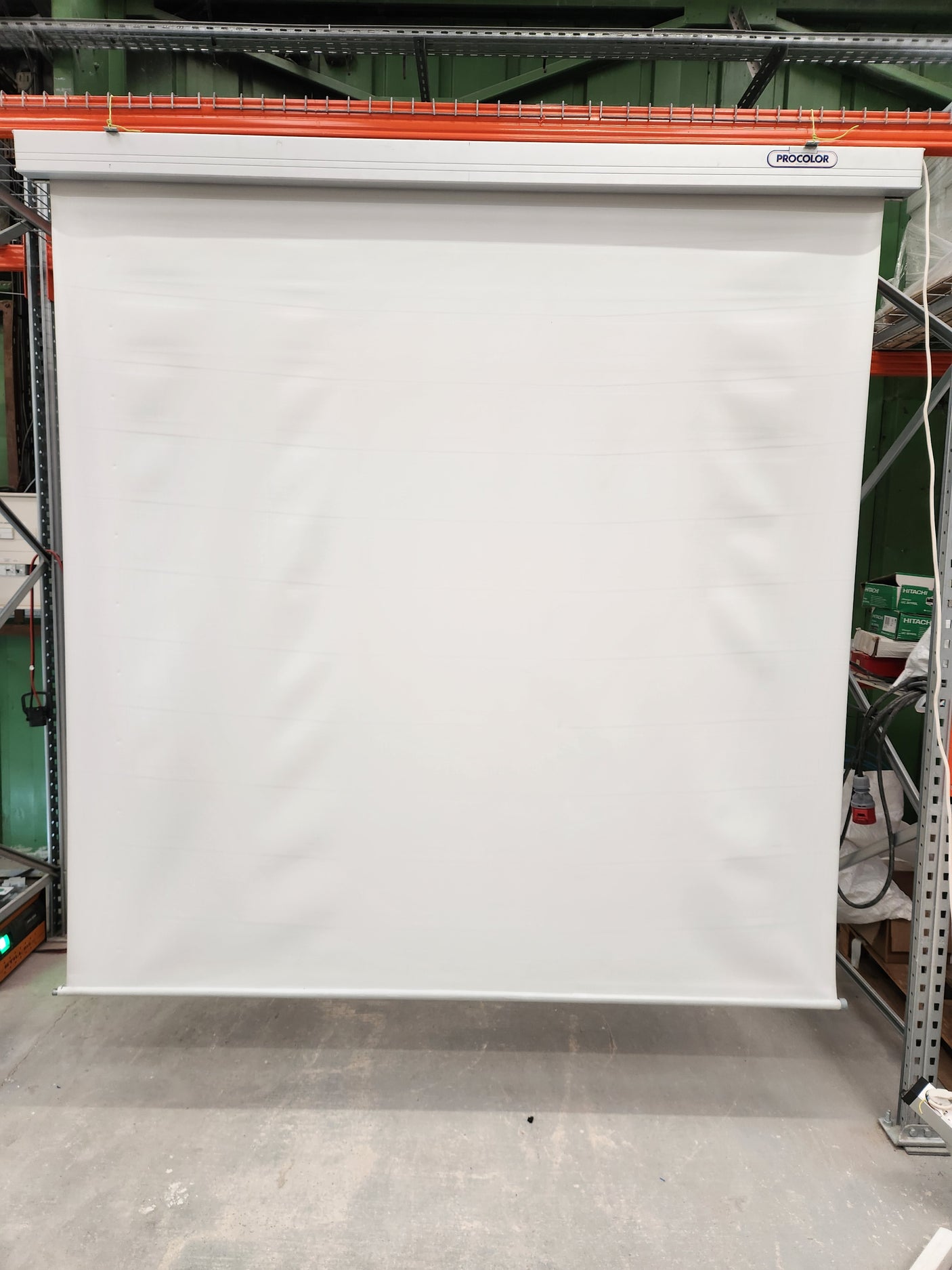 Écran de projection motorisé PROCOLor – grand format