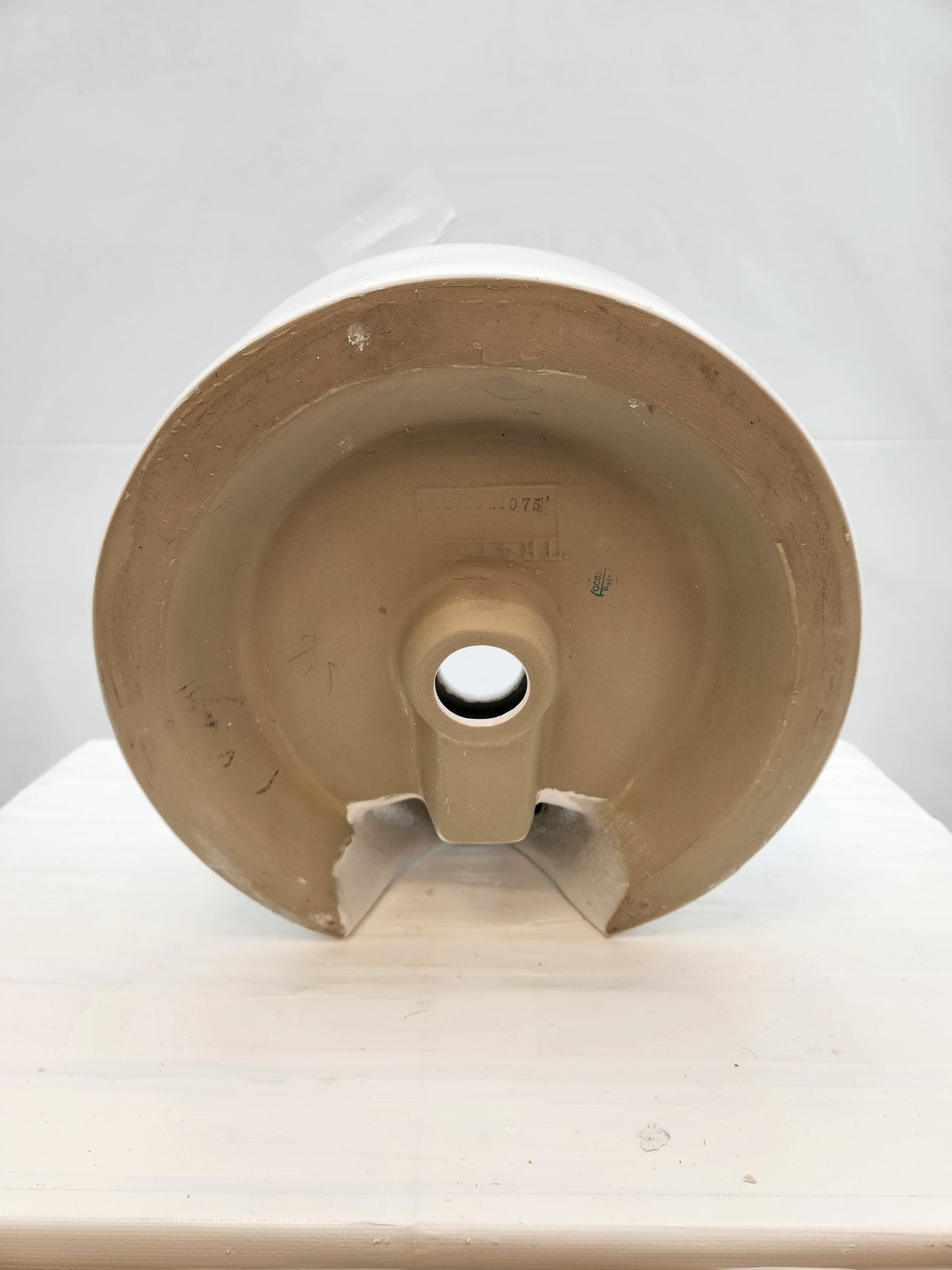 Lavabo / lave-mains en céramique blanc