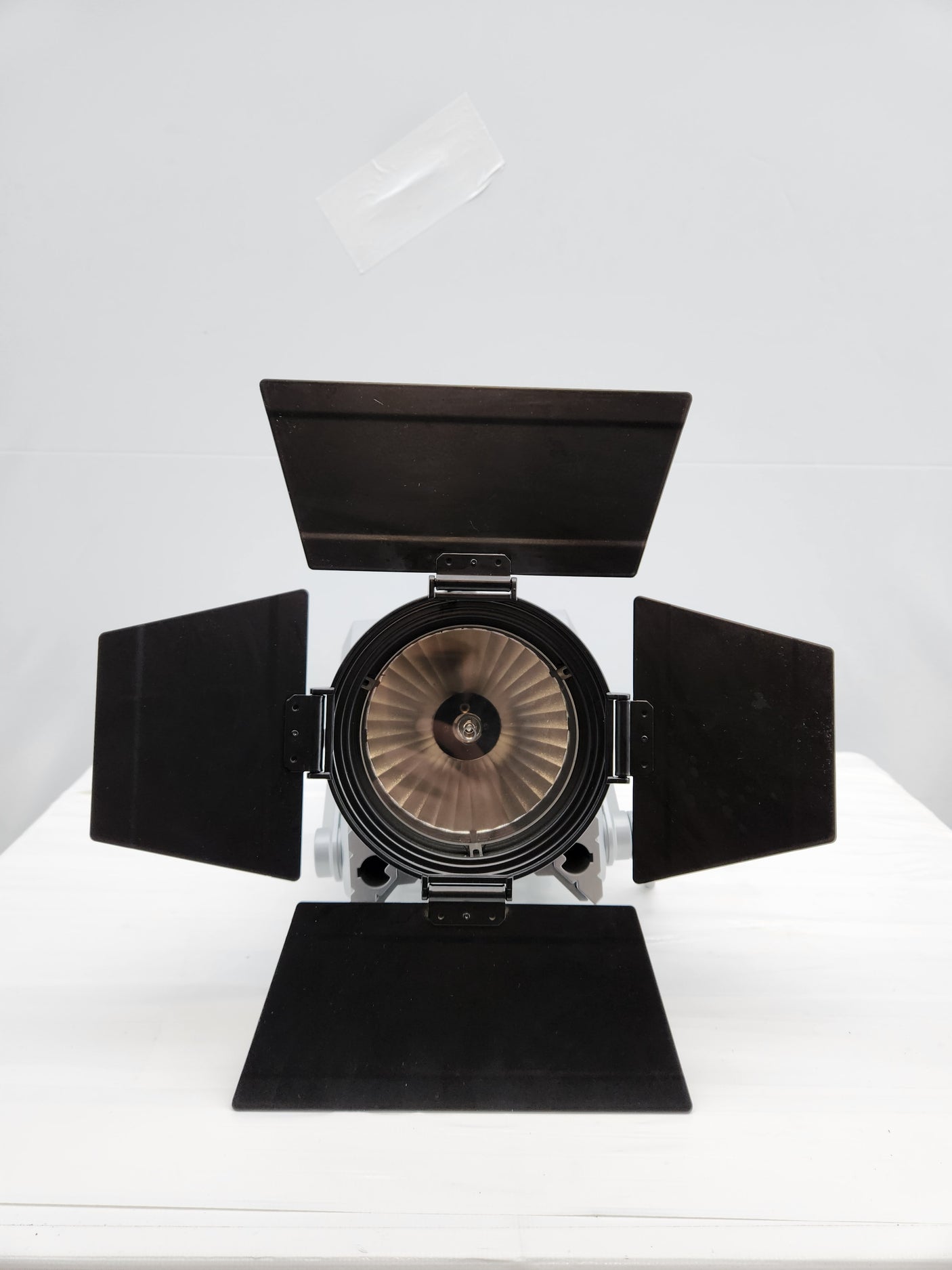 Projecteur de studio ERCO Stella 150W avec volets – éclairage photo / théâtre