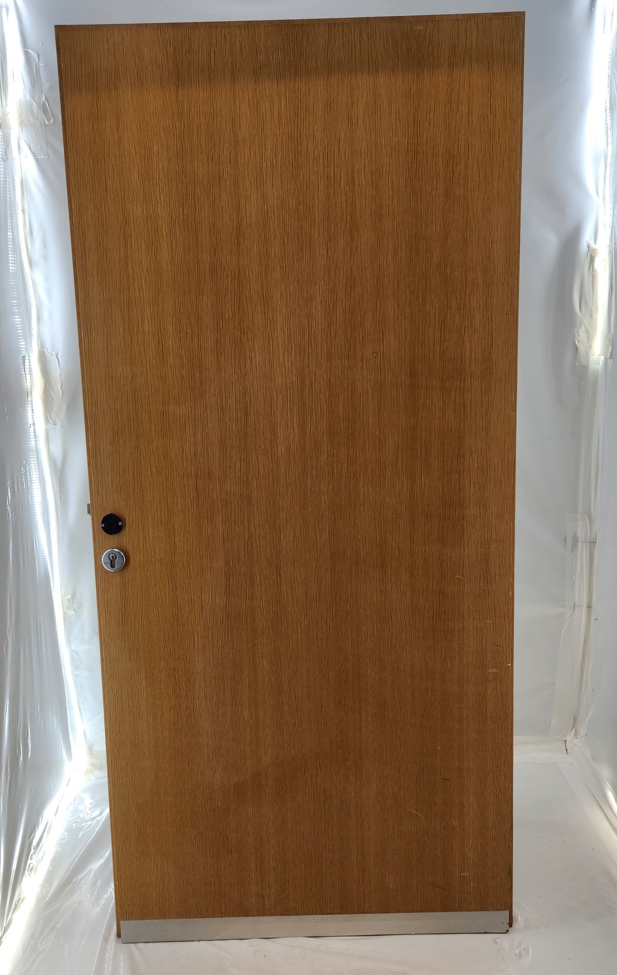 Bloc-porte plaqué chêne avec huisserie bois et serrure – Bon état