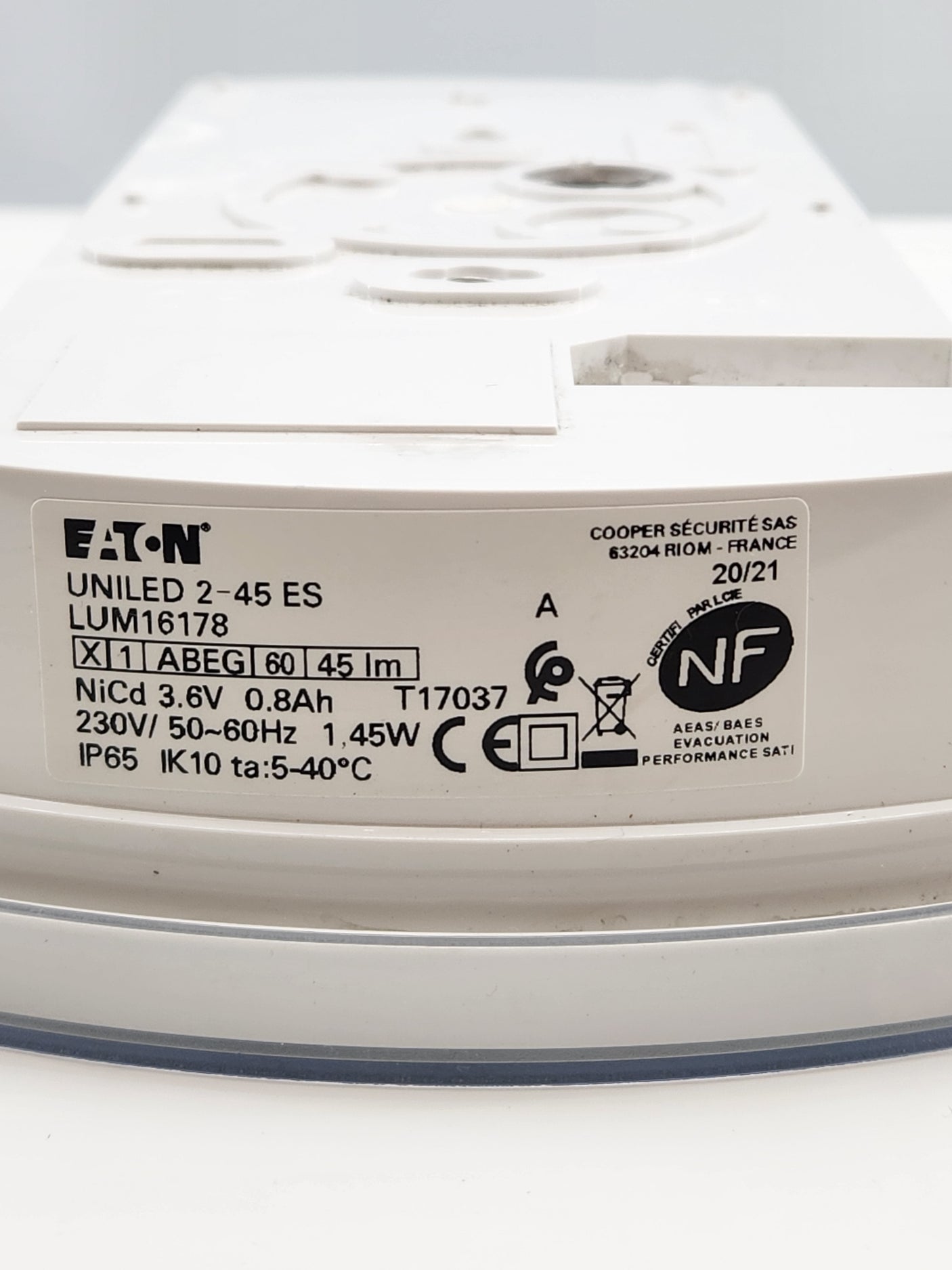 Bloc de secours BAES étanche Eaton UNILED 2-45 ES – IP65