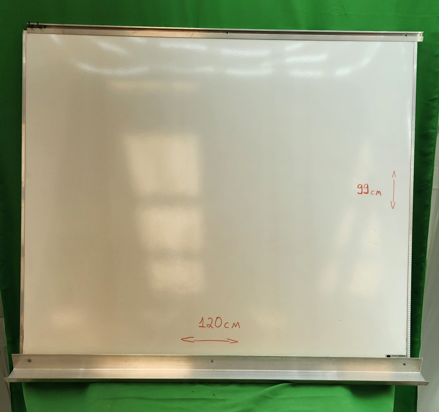 Tableau blanc 120x100 cm avec cadre alu