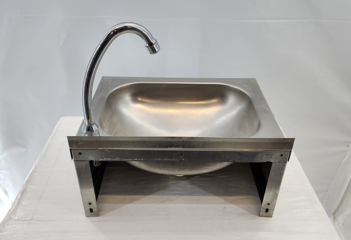 Lave-mains inox Tournus à commande fémorale (genou) – bec col de cygne – HACCP – Bon état