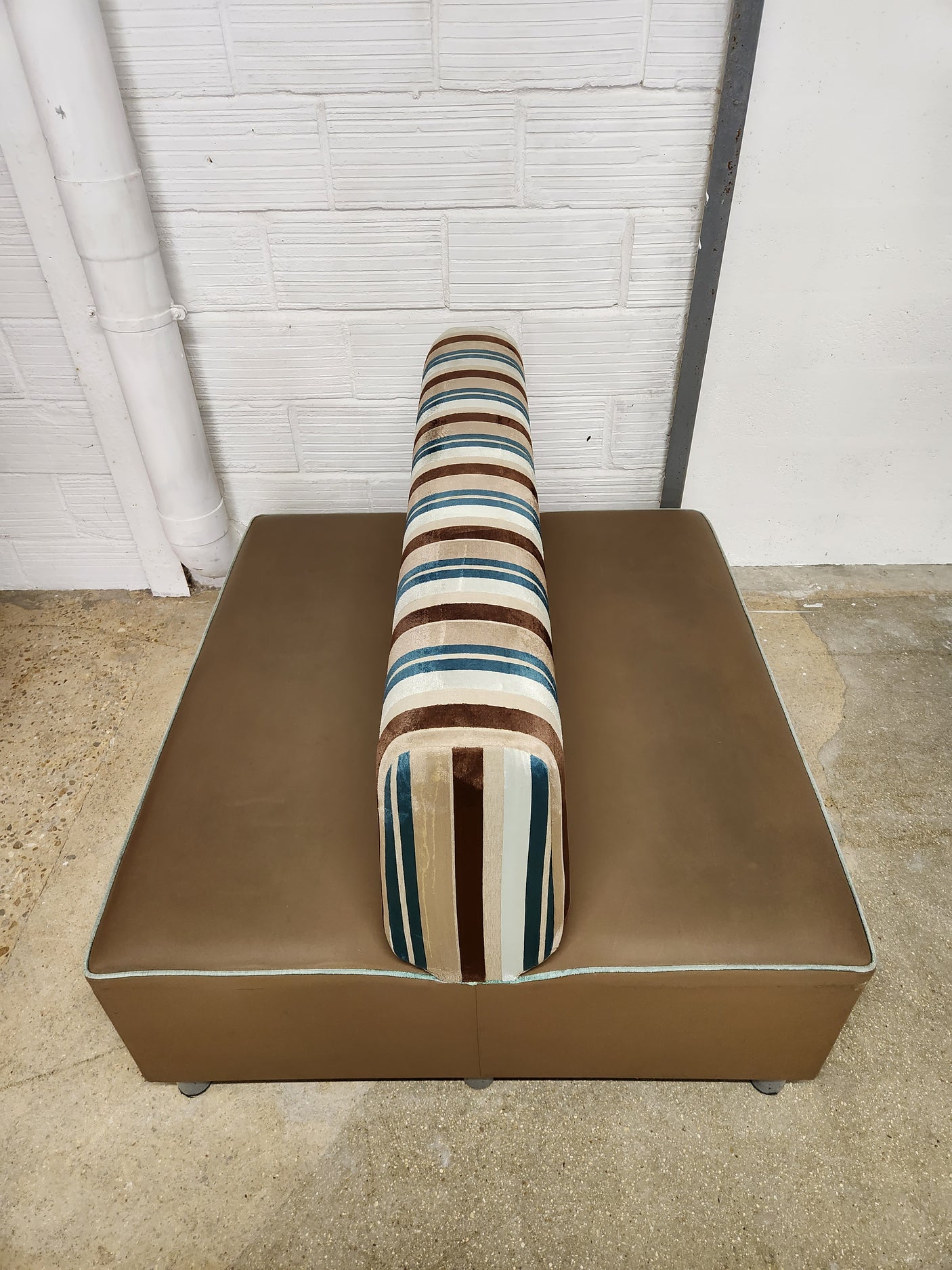 Banquette professionnelle 2 places – Plusieurs dimensions – Très bon état