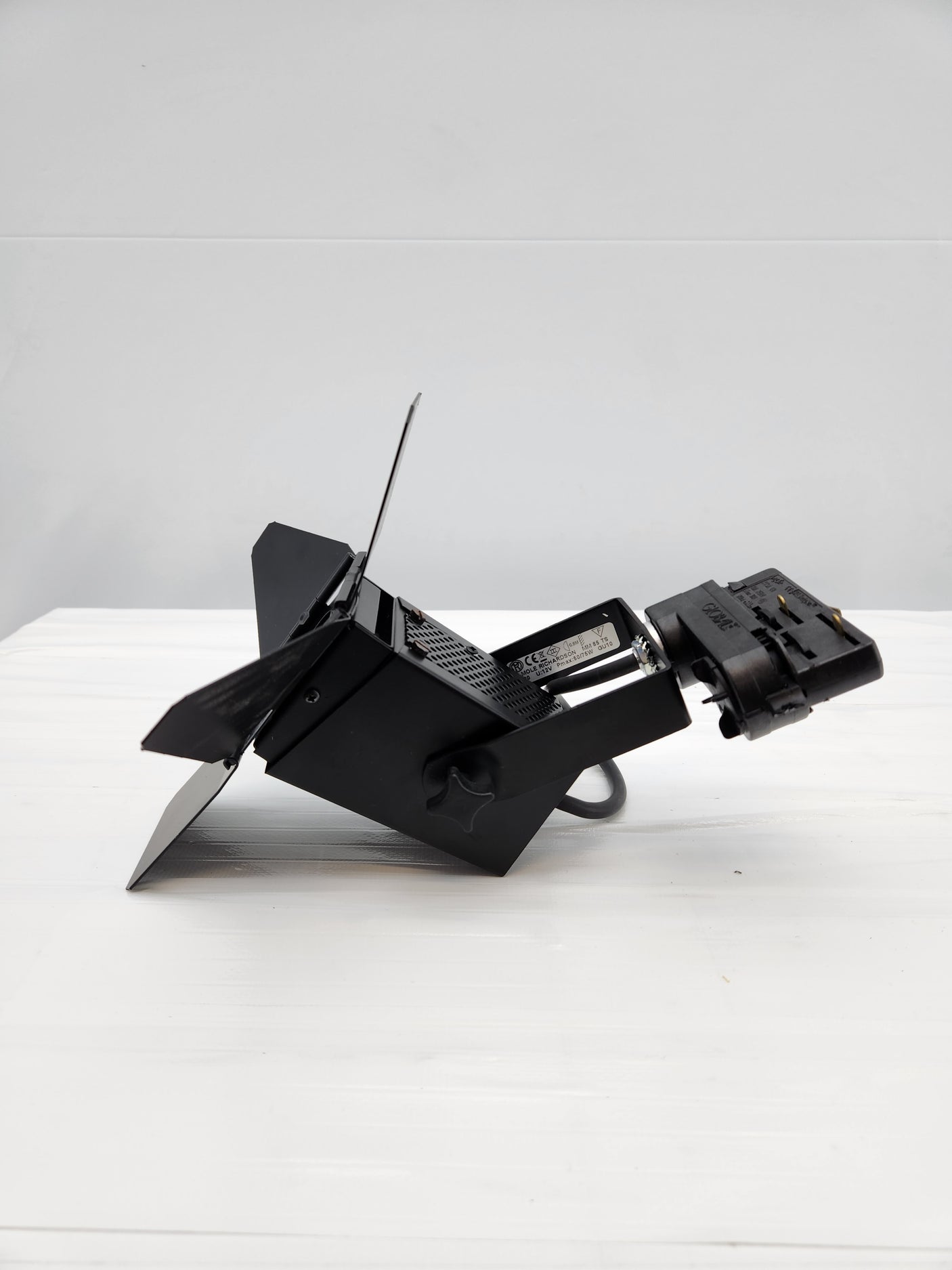 Projecteur cinéma / théâtre Mole Richardson MM85 TS – avec volets