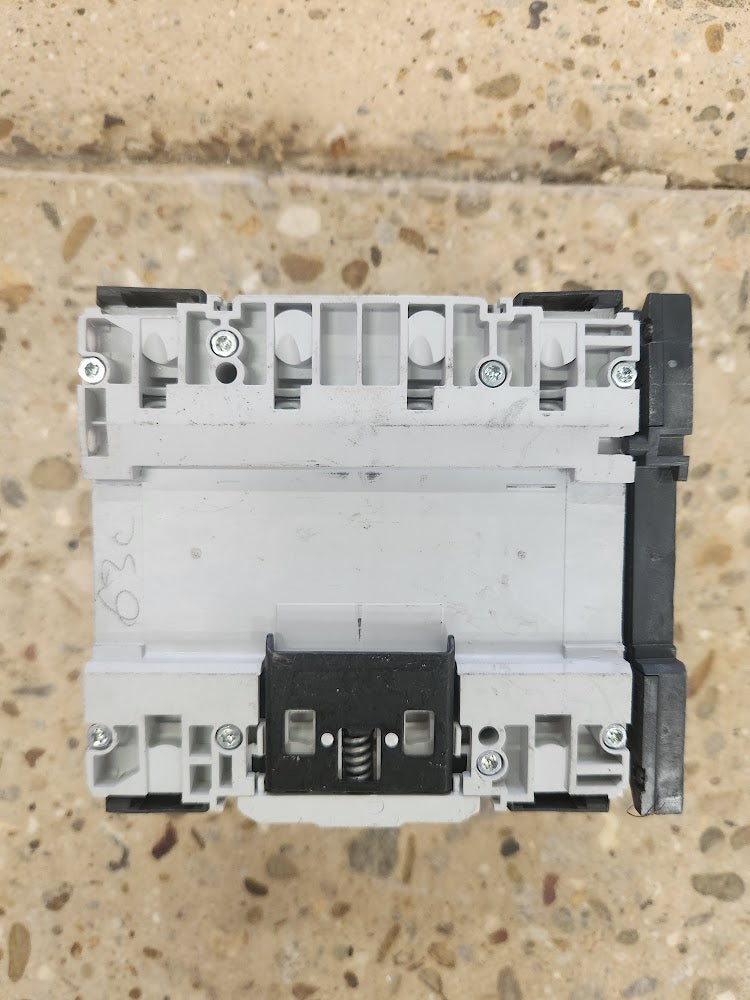 Disjoncteur Merlin Gerin NG125L C63A + OF+SD