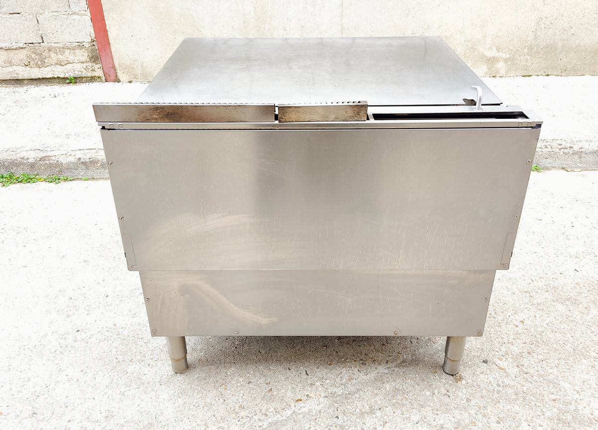 Sauteuse basculante professionnelle gaz 100 cm – Electrolux – cuve inox, basculement par volant – Bon état