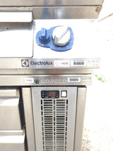 Fourneau gaz 4 feux + plaque à snacker – Electrolux – sur soubassement réfrigéré 4 tiroirs Coreco – 120 cm – Bon état