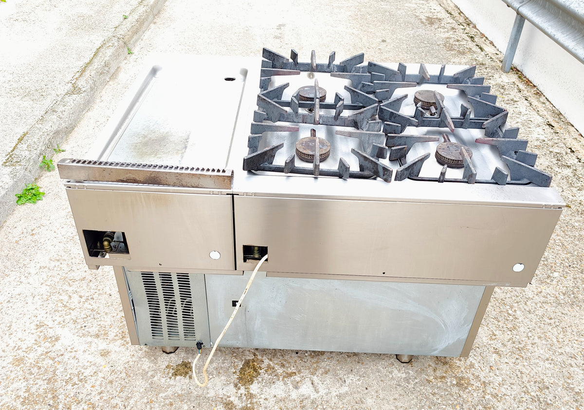 Fourneau gaz 4 feux + plaque à snacker – Electrolux – sur soubassement réfrigéré 4 tiroirs Coreco – 120 cm – Bon état