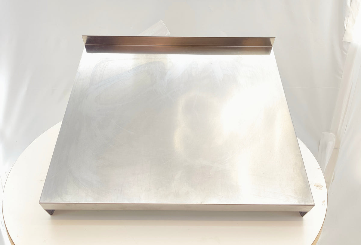 Étagère murale inox 60 x 50 cm sur consoles – Bon état