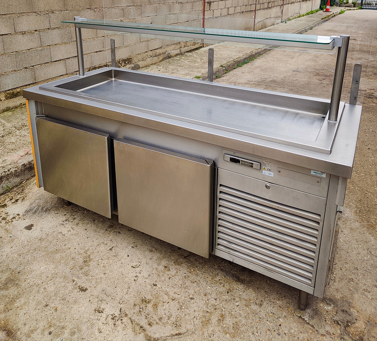 Meuble de self-service réfrigéré 198 cm – Vauconsant – bac réfrigéré, pare-haleine et soubassement 2 portes – Bon état