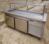 Meuble de self-service réfrigéré 198 cm – Vauconsant – bac réfrigéré, pare-haleine et soubassement 2 portes – Bon état